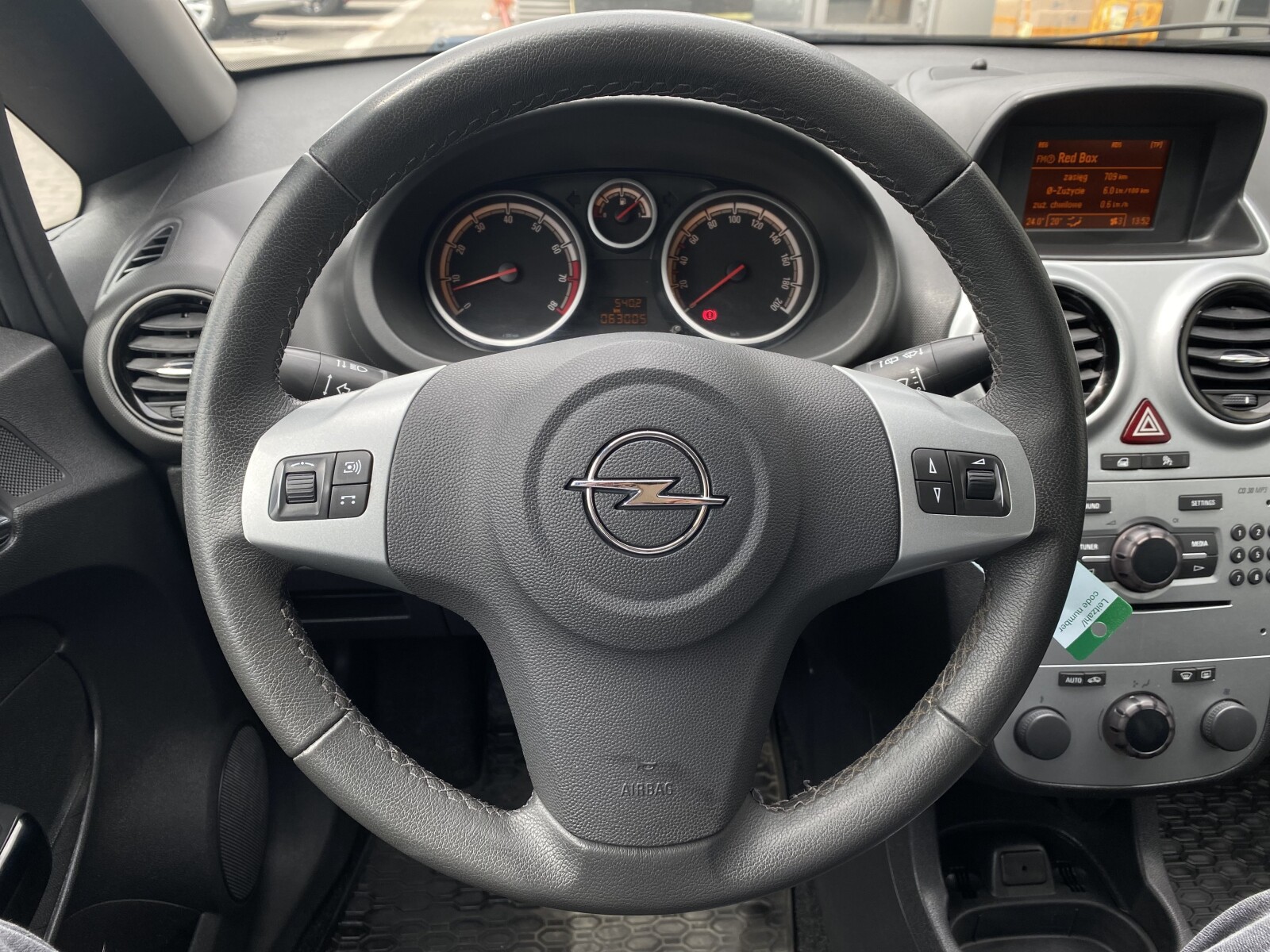 Opel Corsa - zdjęcie 13