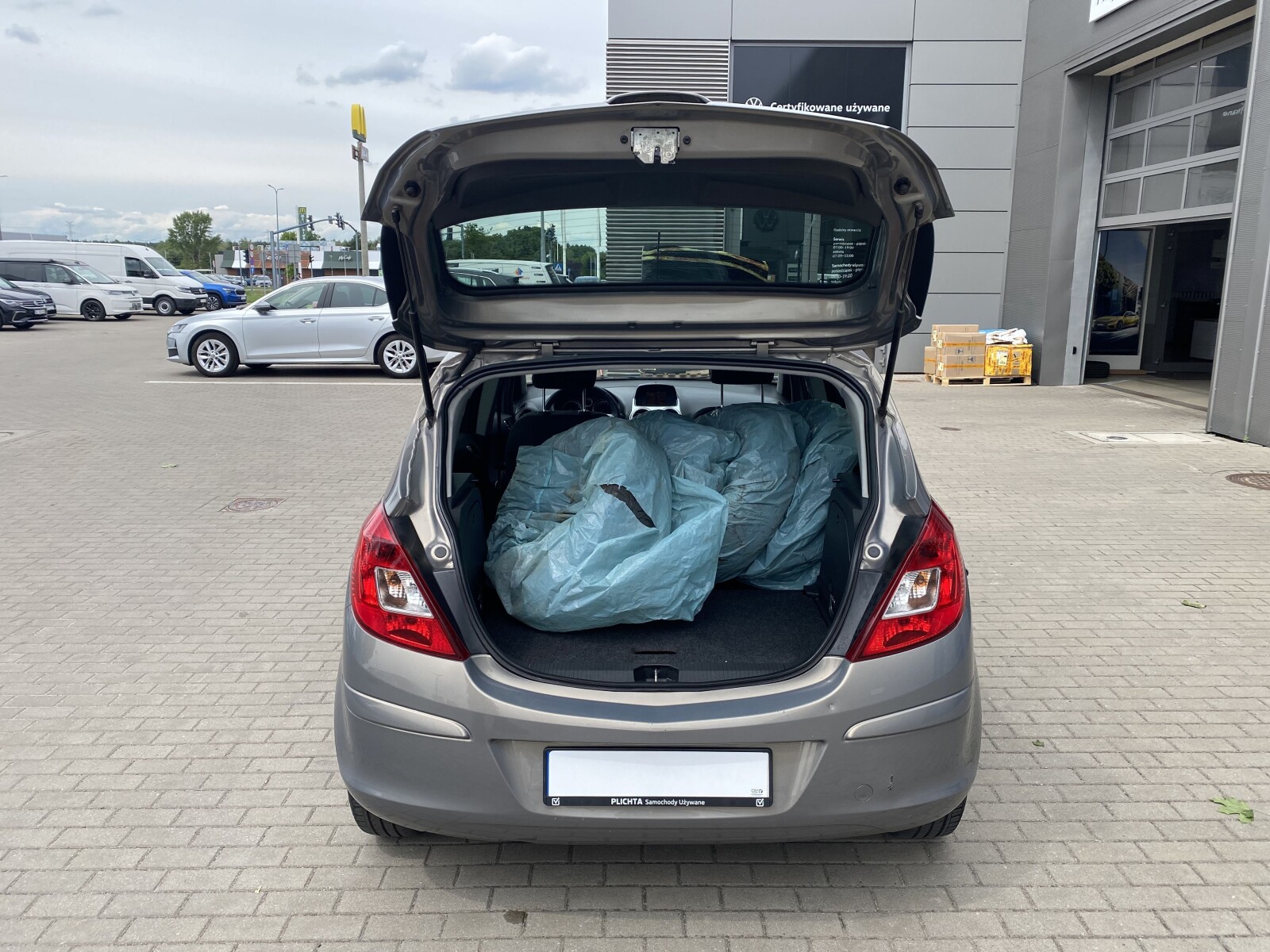 Opel Corsa - zdjęcie 12