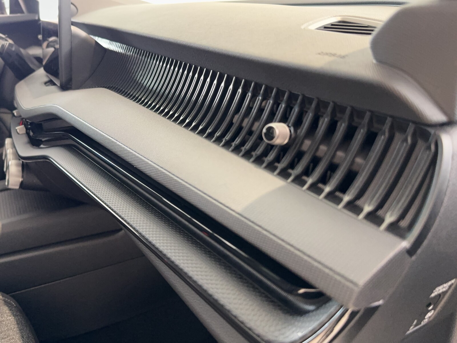 Škoda Superb Combi - zdjęcie 18