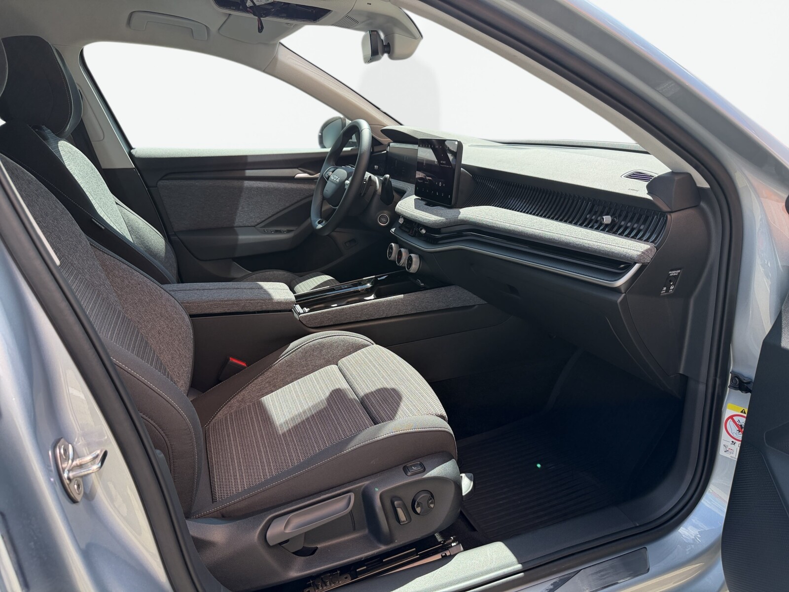 Škoda Superb Combi - zdjęcie 39