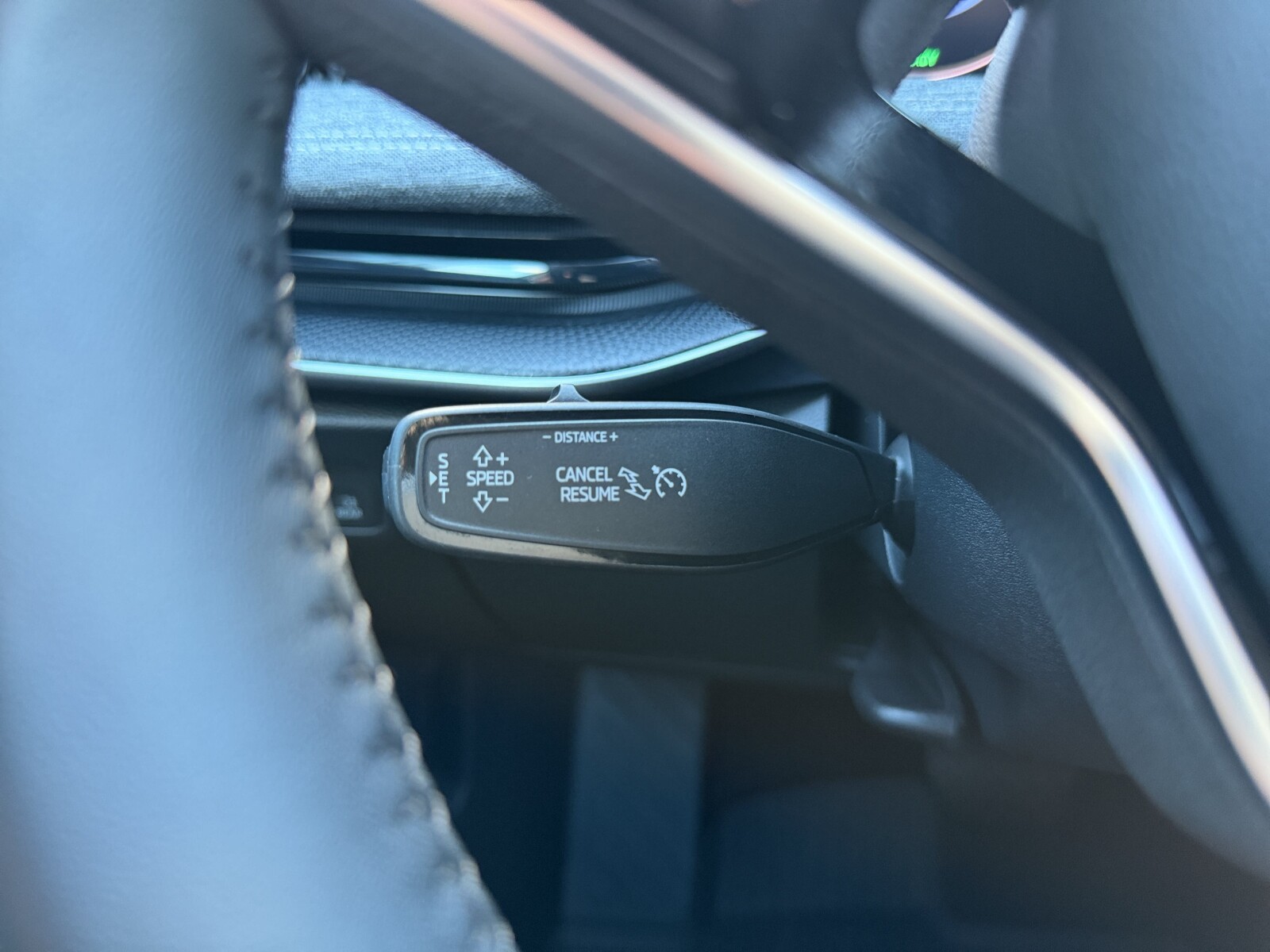 Škoda Superb Combi - zdjęcie 16