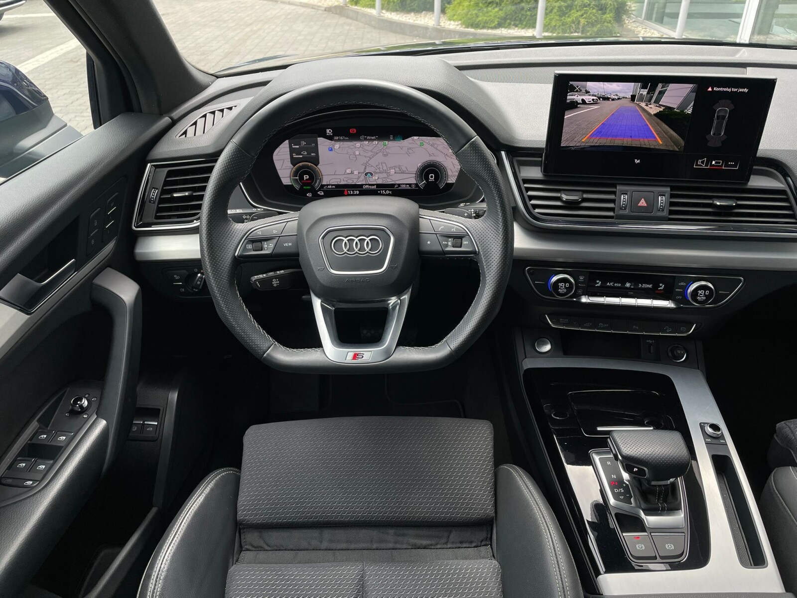 Audi Q5 Sportback - zdjęcie 17