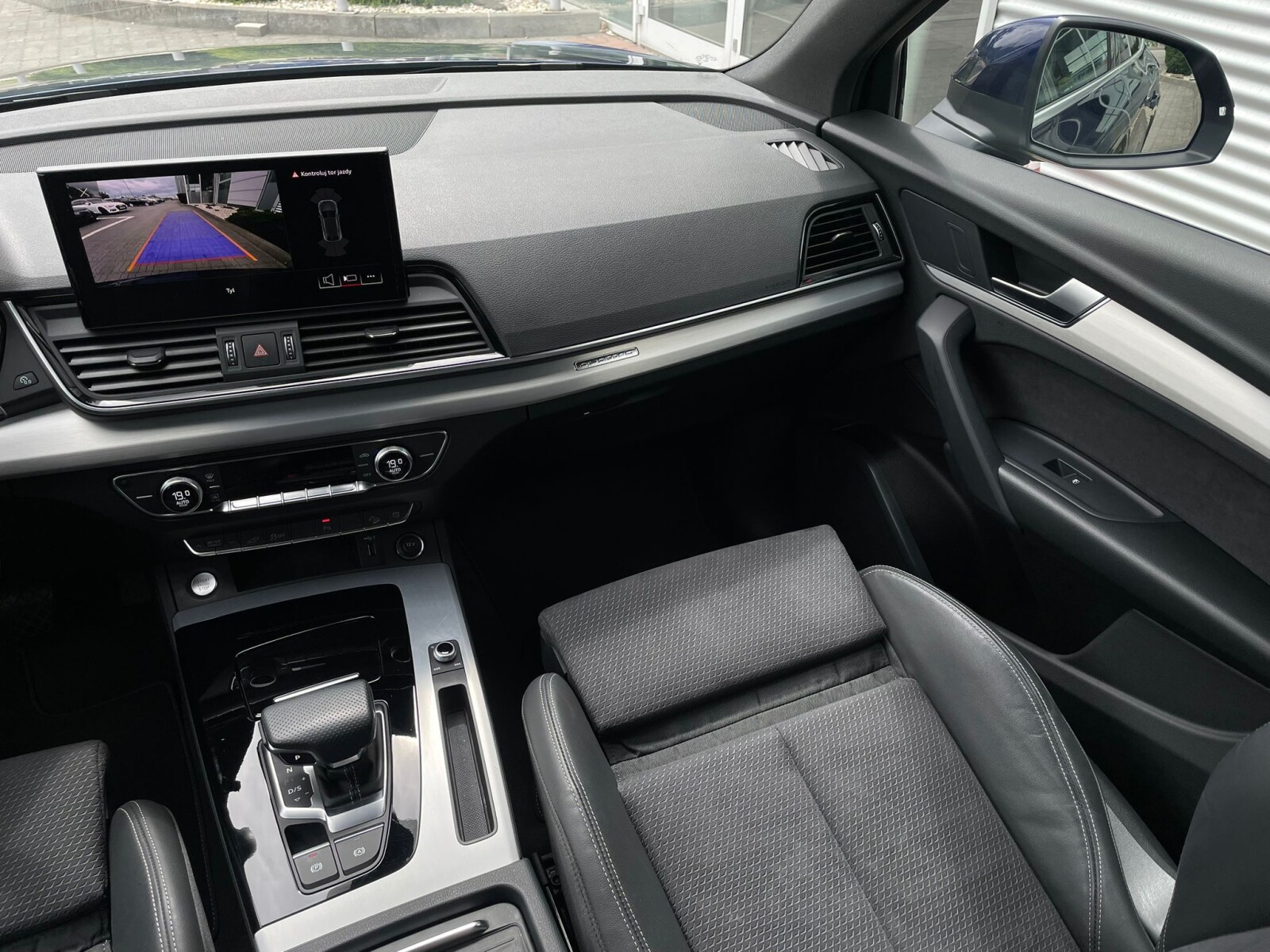 Audi Q5 Sportback - zdjęcie 16