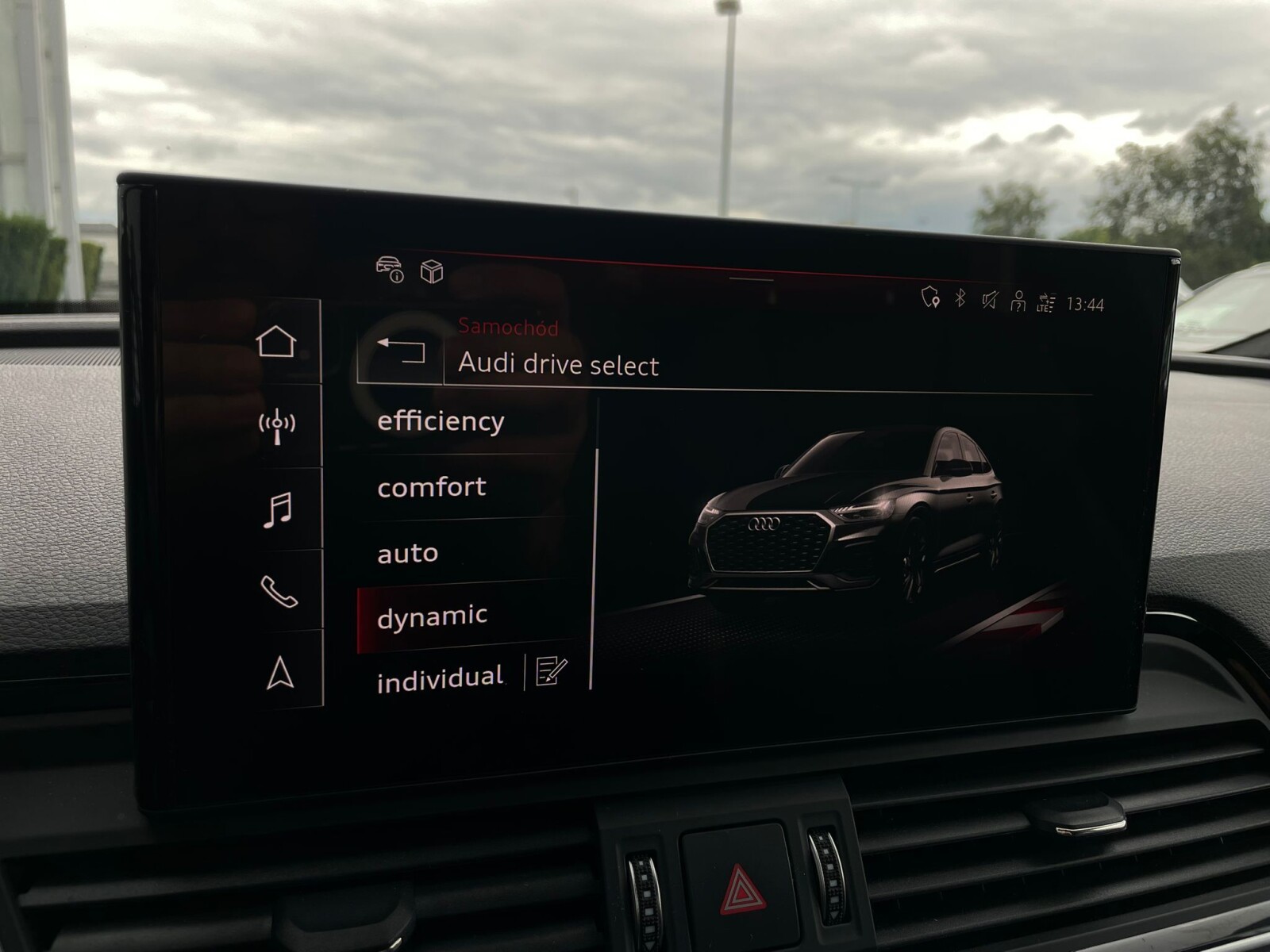 Audi Q5 Sportback - zdjęcie 29