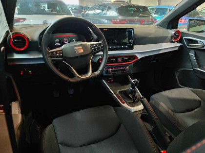 1.0 95KM FR | Dealer Seat | 17" | LED | FV
