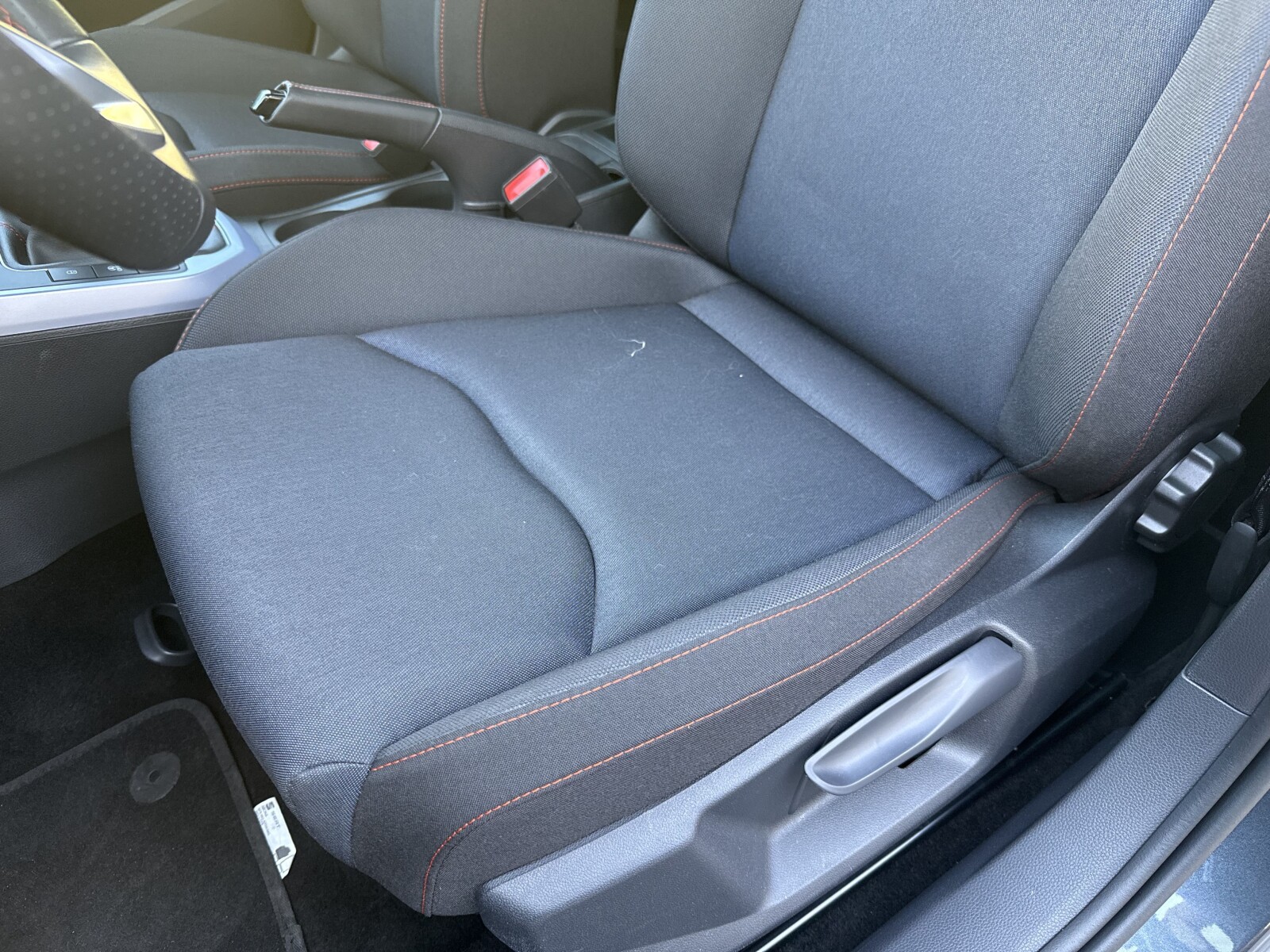 Seat Arona - zdjęcie 12