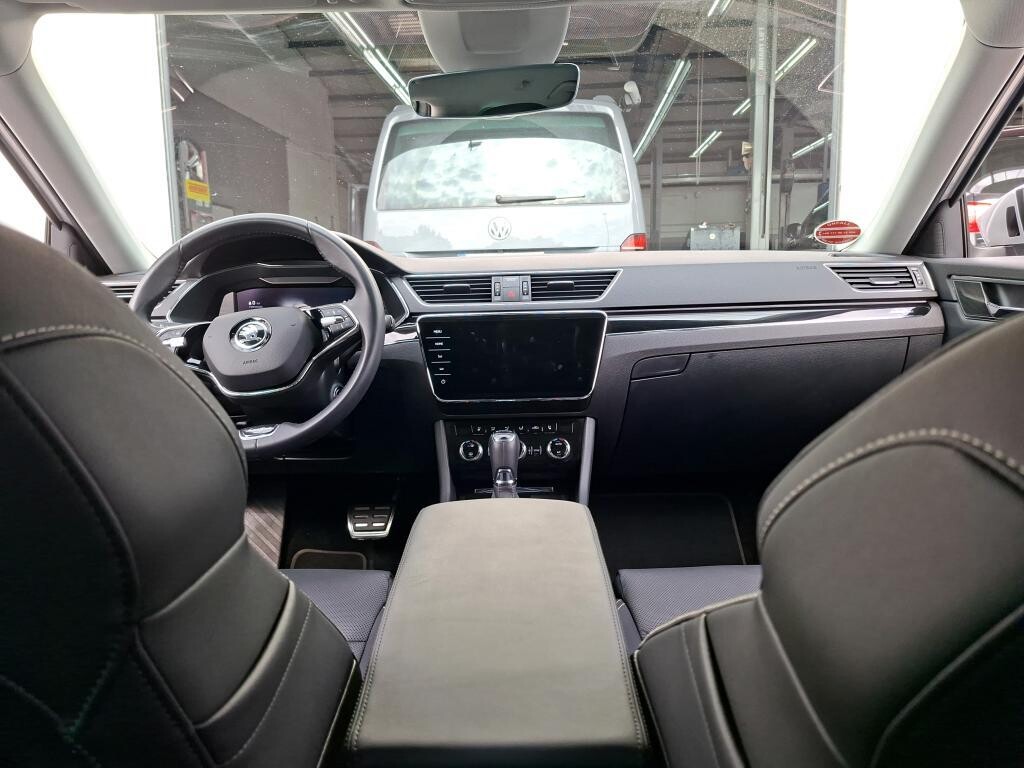 Škoda Superb - zdjęcie 5