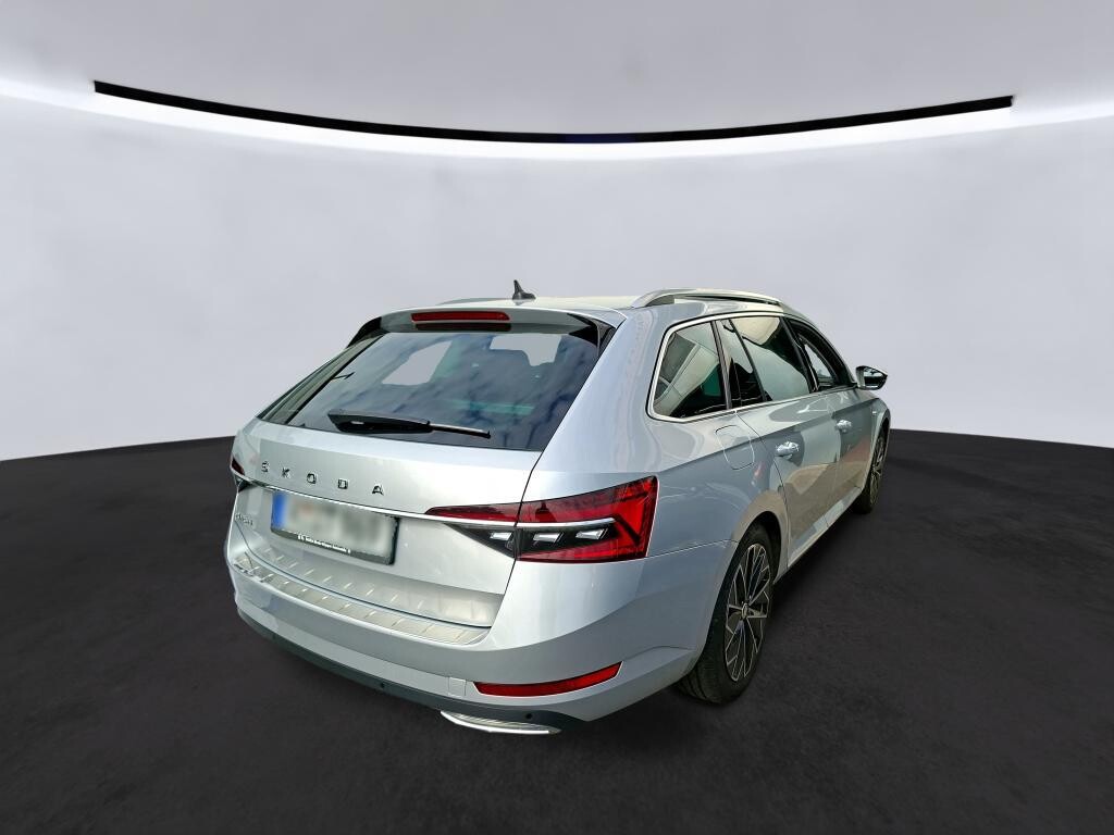 Škoda Superb - zdjęcie 4