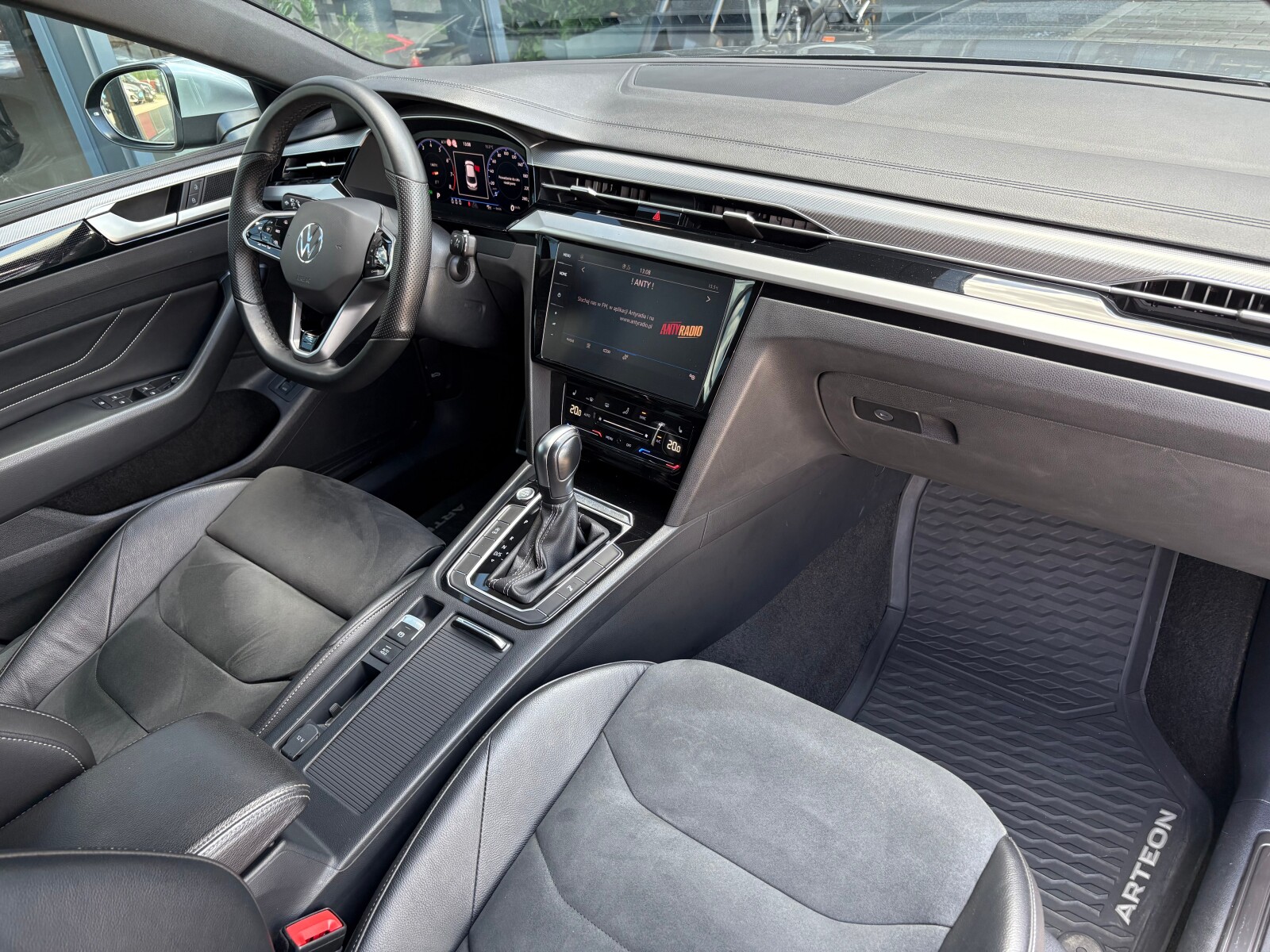 Volkswagen Arteon - zdjęcie 17