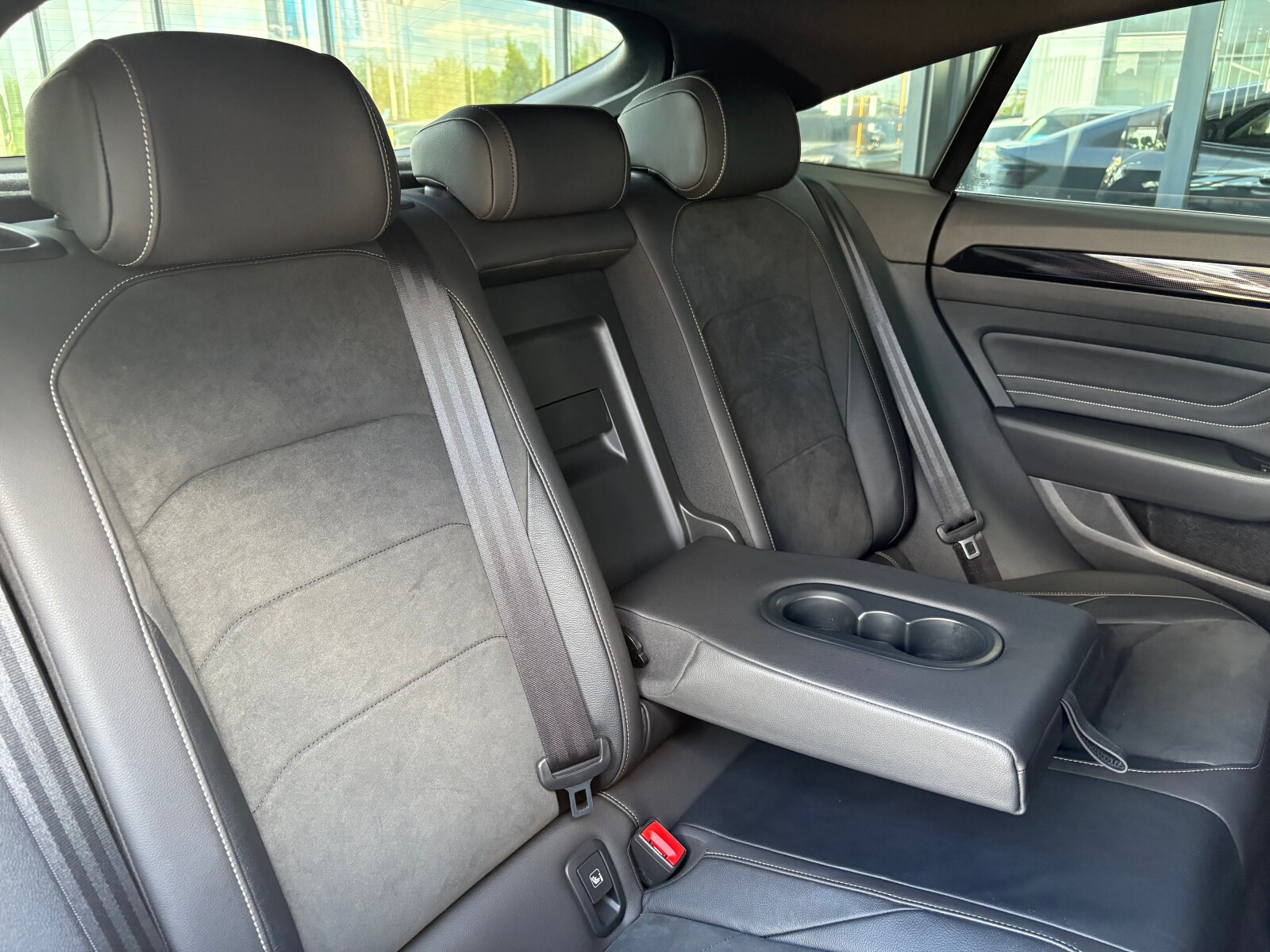 Volkswagen Arteon - zdjęcie 16