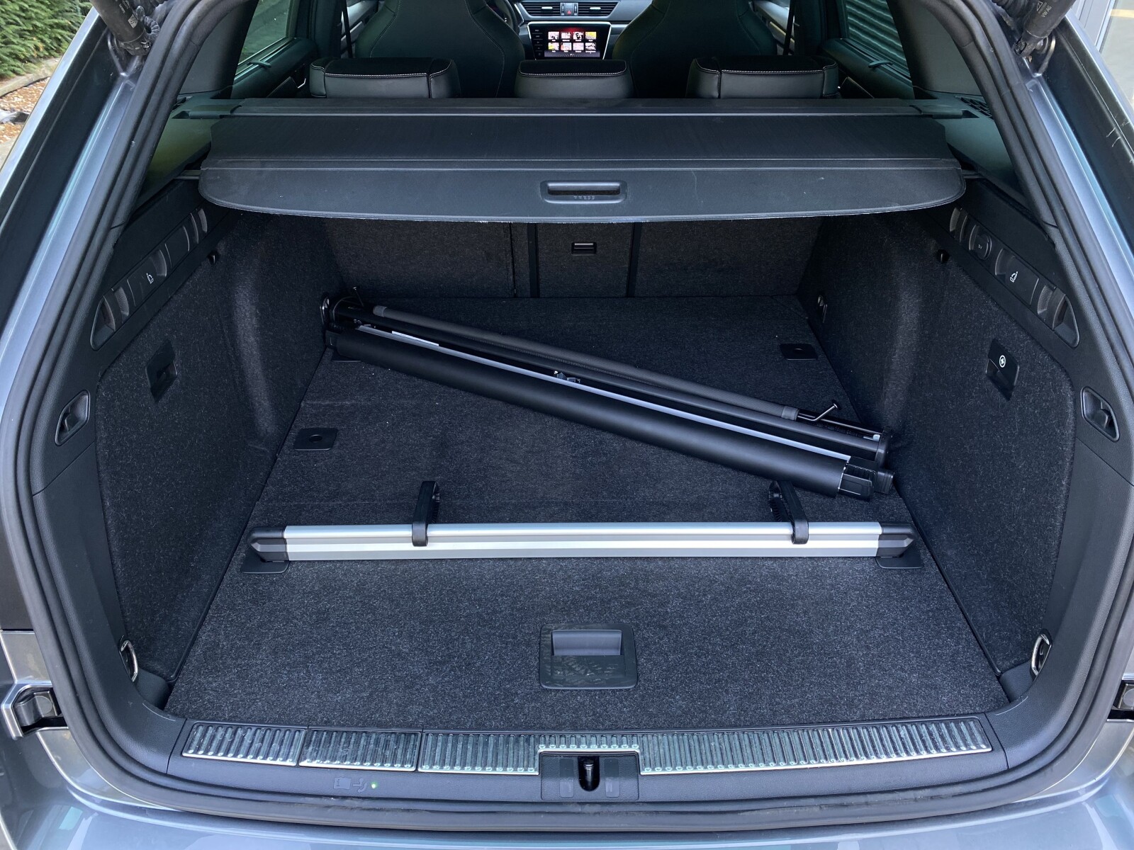 Škoda Superb Combi - zdjęcie 16