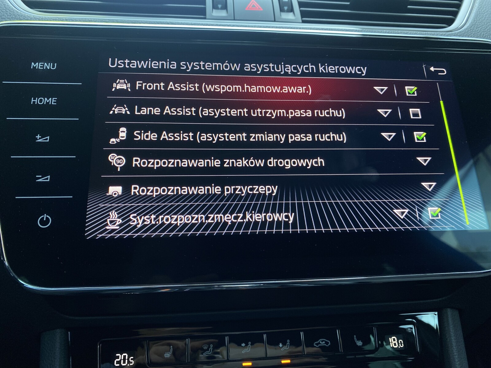 Škoda Superb Combi - zdjęcie 39