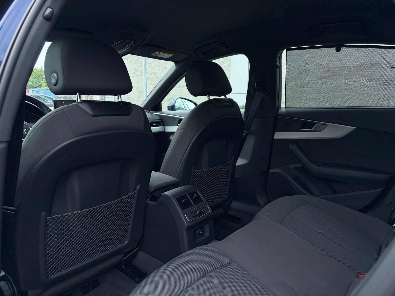 Audi A4 Limousine - zdjęcie 22
