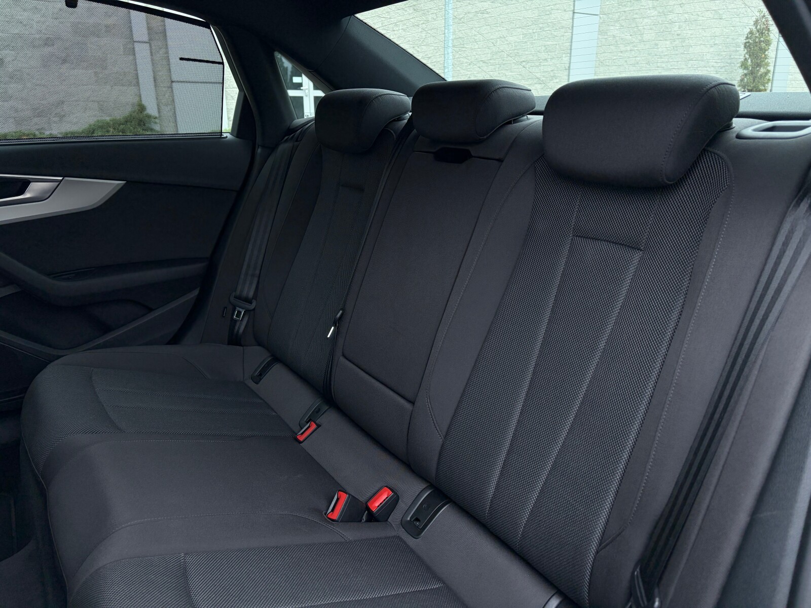 Audi A4 Limousine - zdjęcie 23