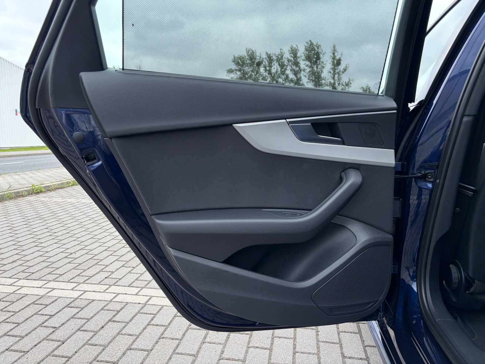 Audi A4 Limousine - zdjęcie 20