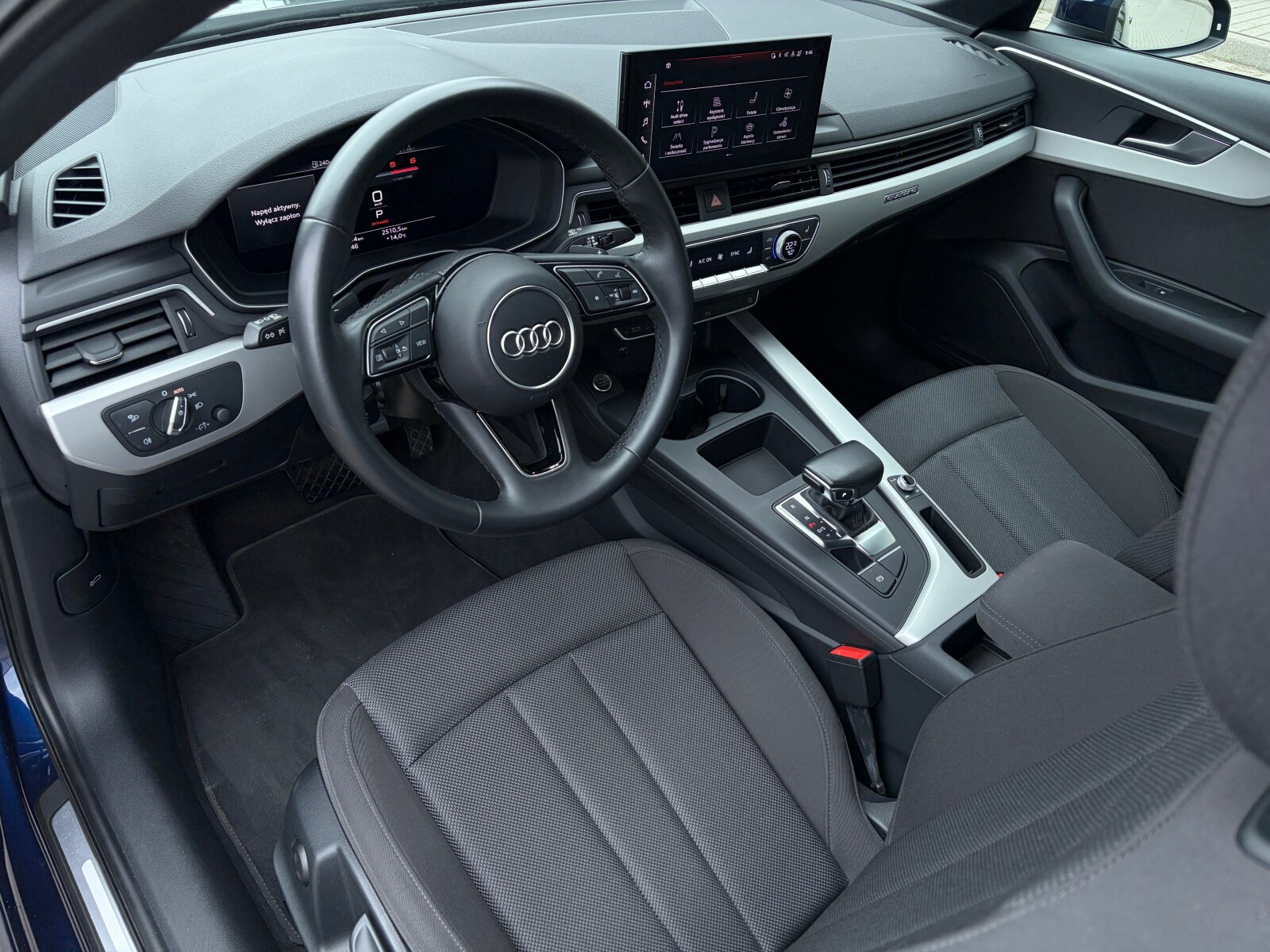 Audi A4 Limousine - zdjęcie 10
