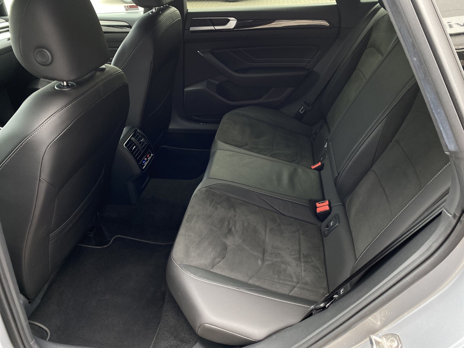 Volkswagen Arteon Shooting Brake - zdjęcie 30