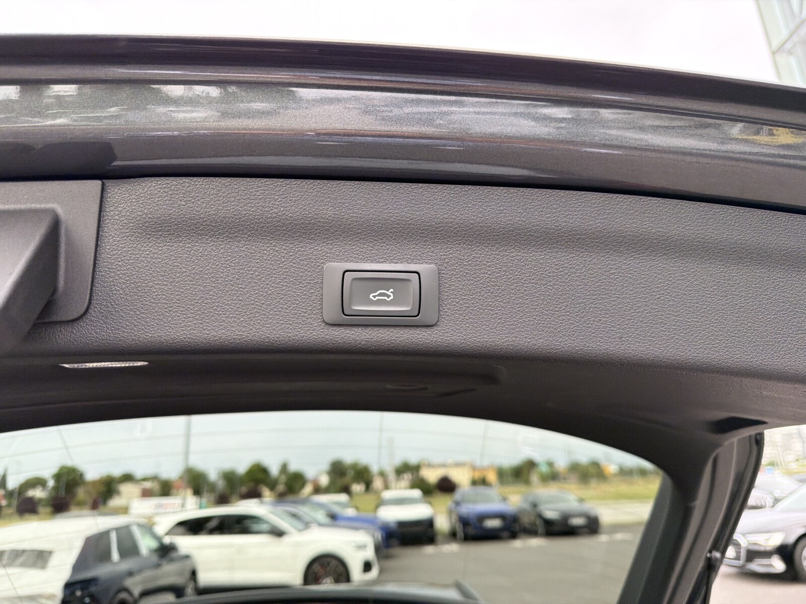 Audi A6 Avant - zdjęcie 31