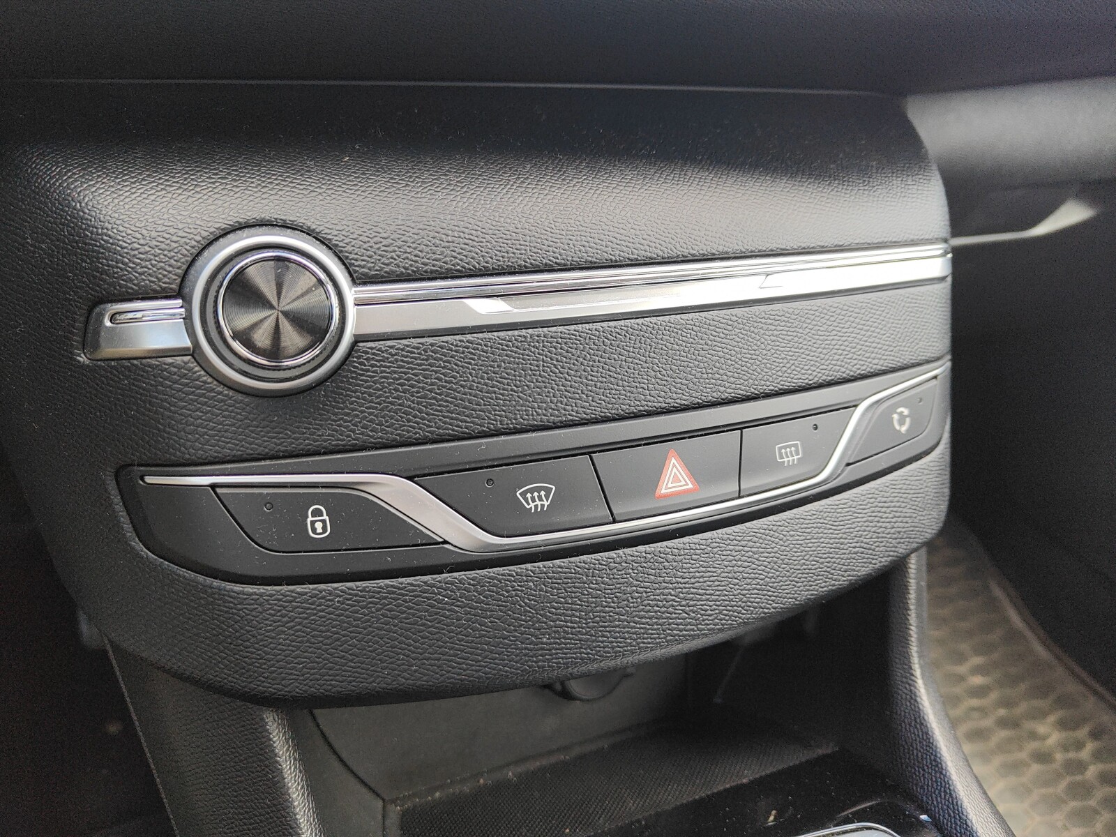 Peugeot 308 - zdjęcie 25