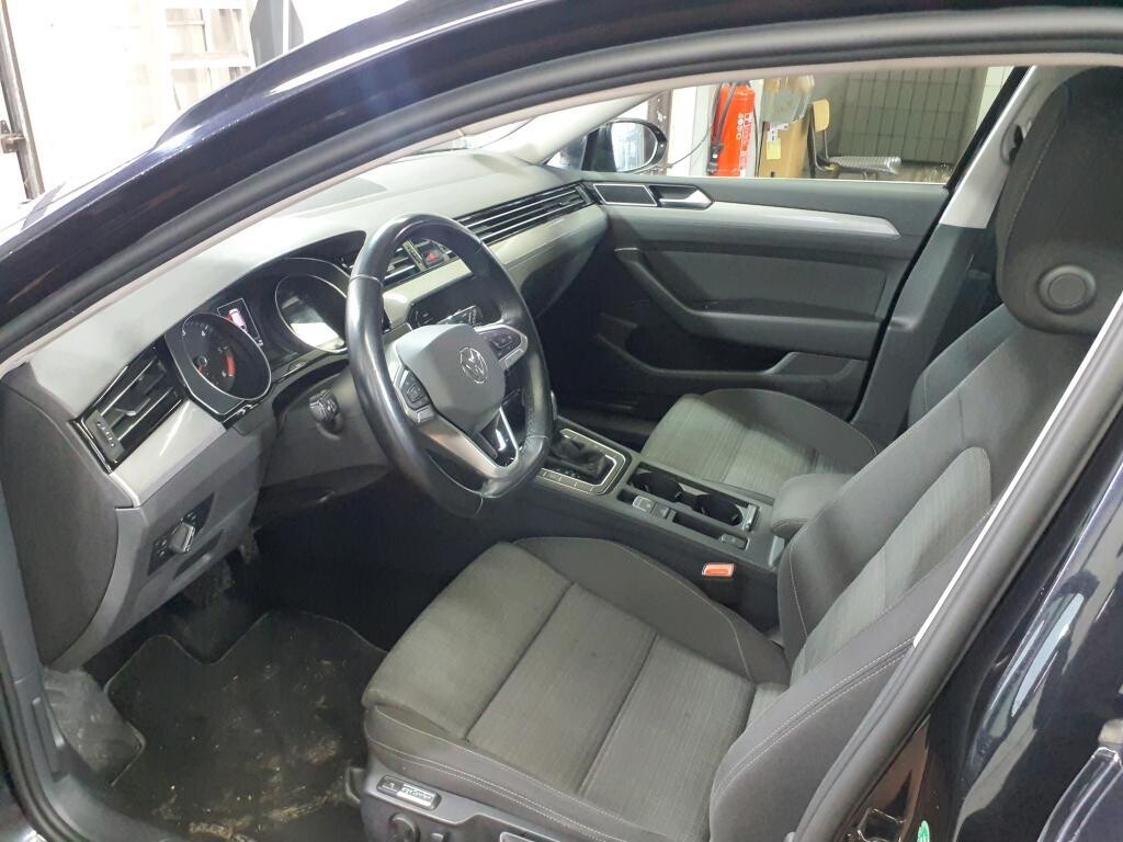 Volkswagen Passat - zdjęcie 5