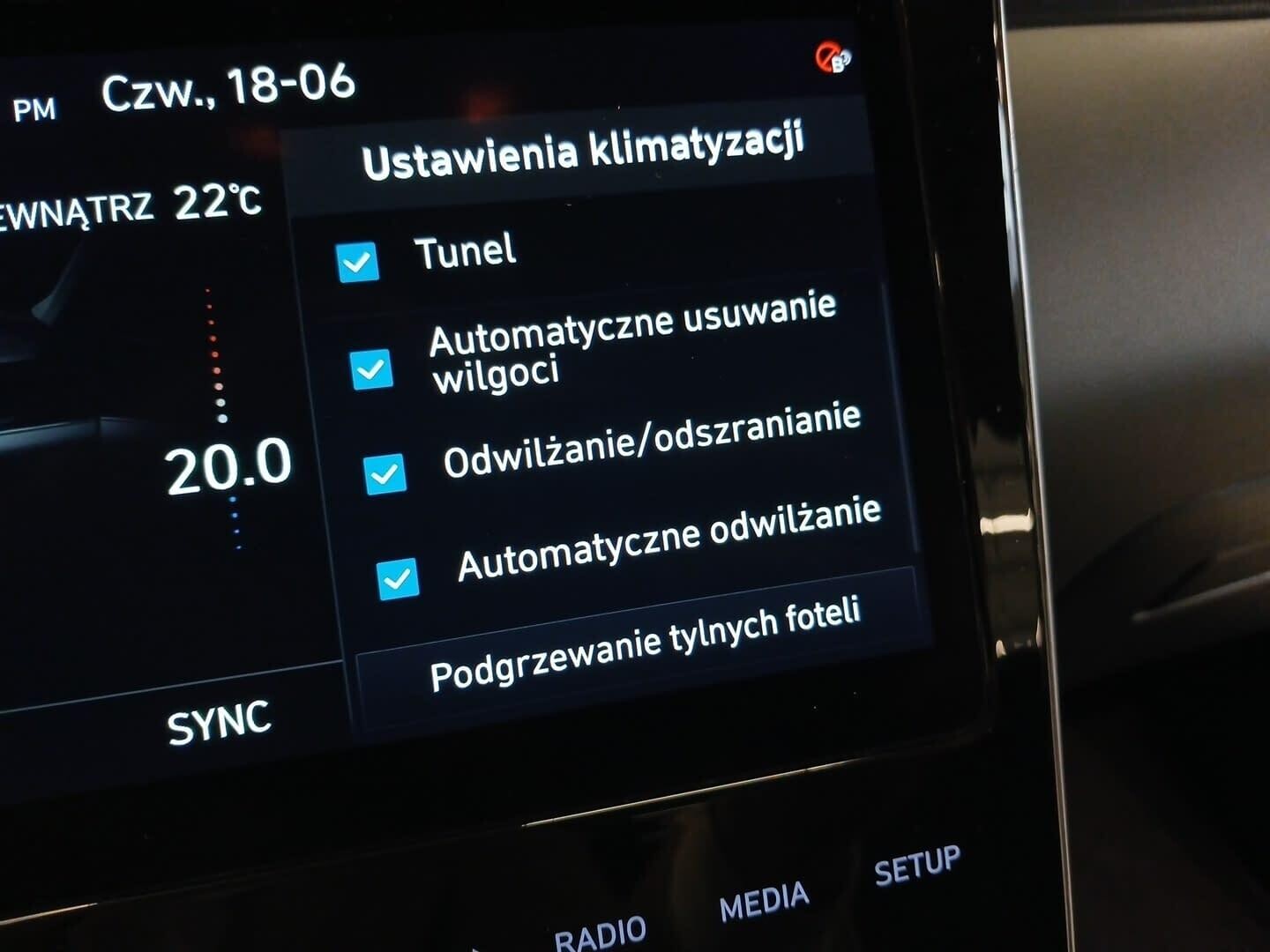 Hyundai Tucson - zdjęcie 25
