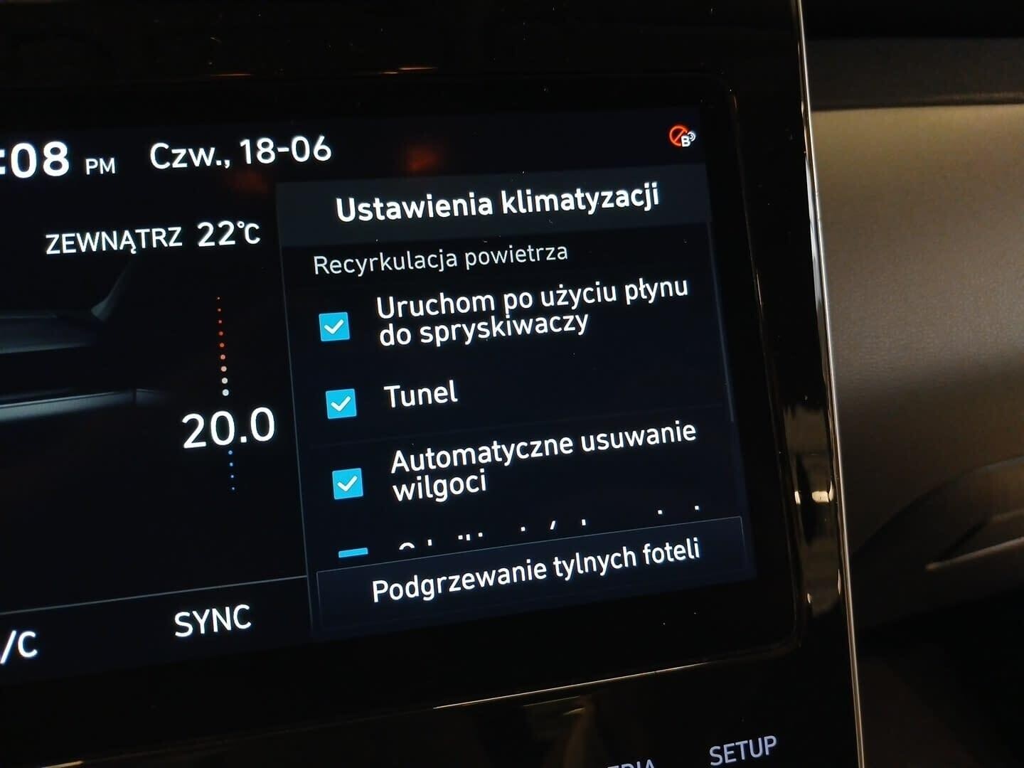 Hyundai Tucson - zdjęcie 24