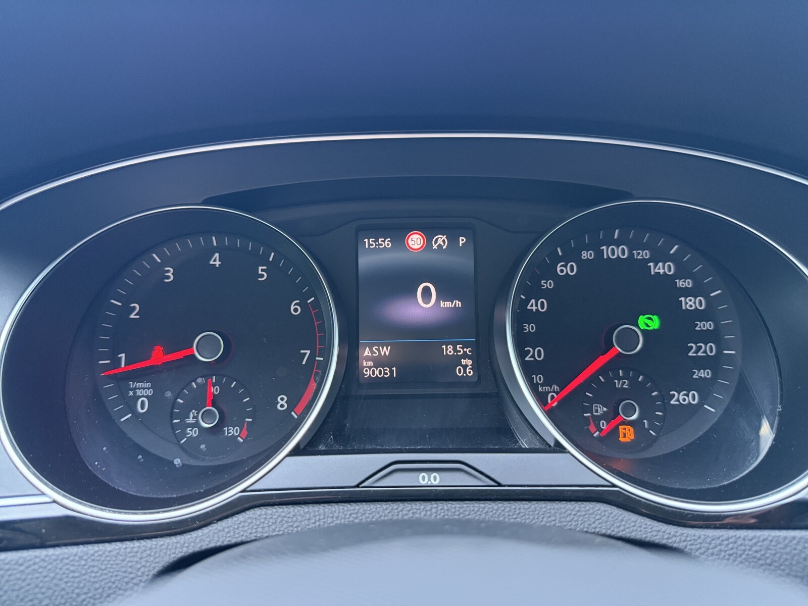 Volkswagen Passat - zdjęcie 17