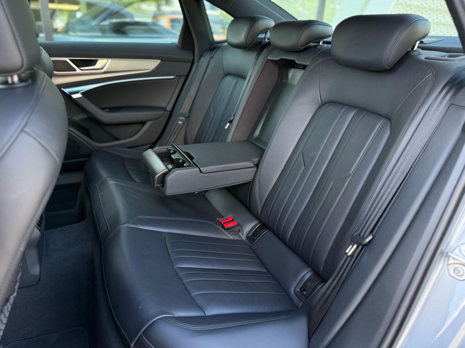 Audi A6 Limousine - zdjęcie 17