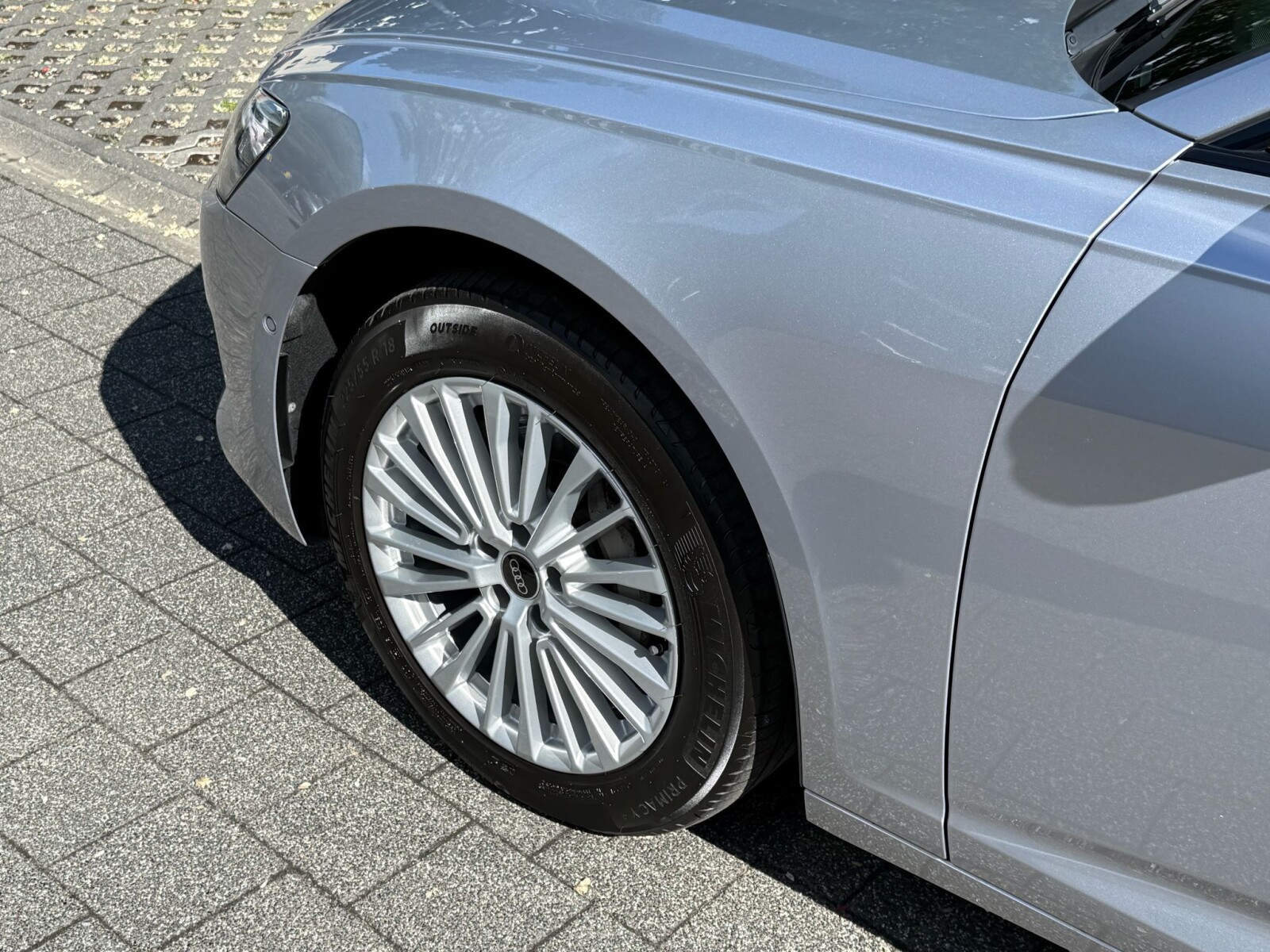 Audi A6 Limousine - zdjęcie 9
