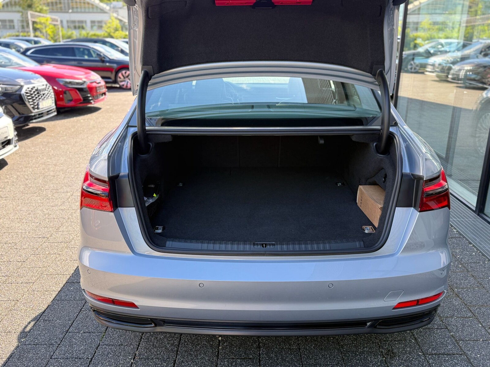 Audi A6 Limousine - zdjęcie 18