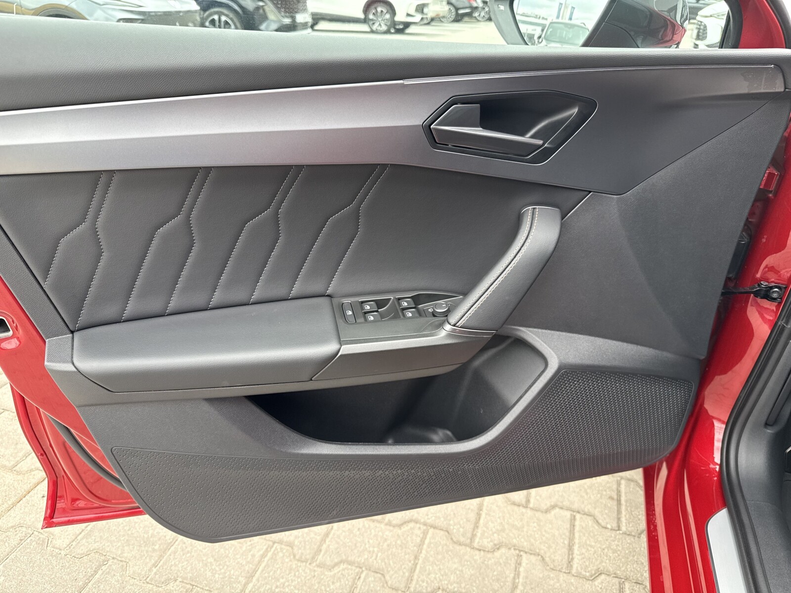 Cupra Leon - zdjęcie 10