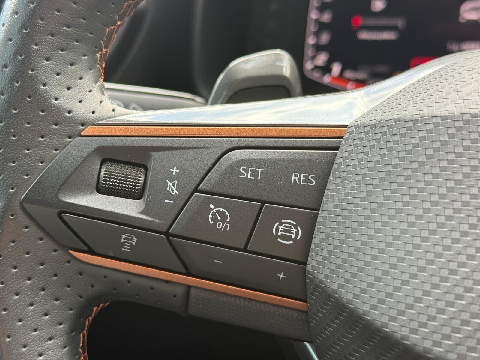 Cupra Leon - zdjęcie 5