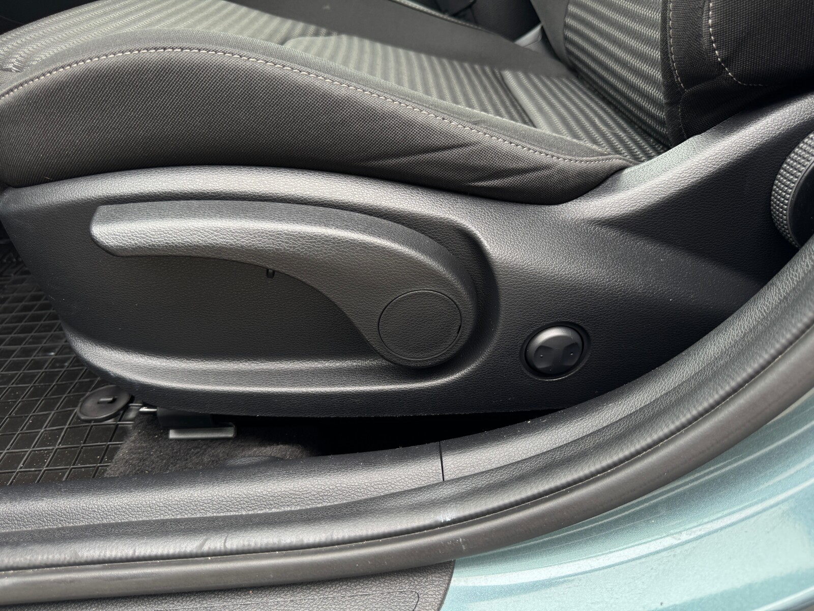 Kia Ceed - zdjęcie 12