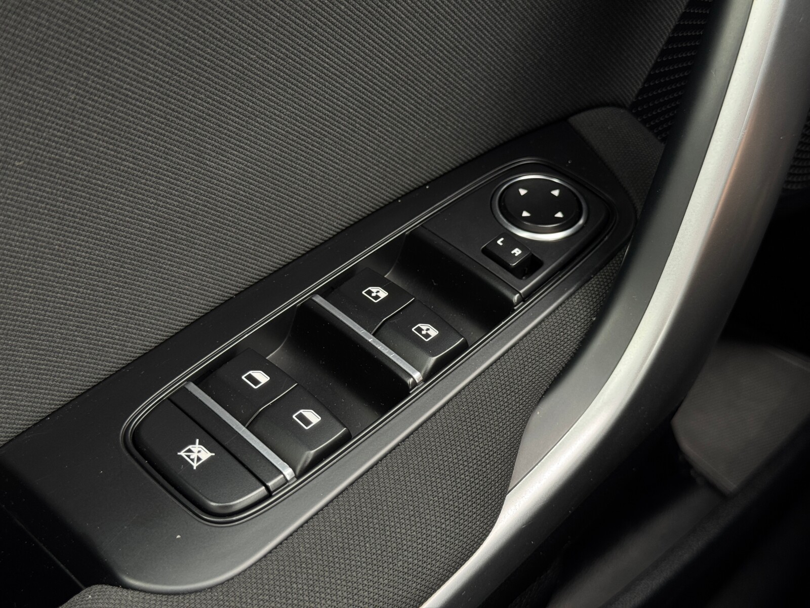 Kia Ceed - zdjęcie 34