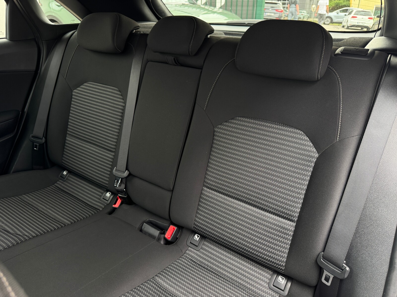 Kia Ceed - zdjęcie 13
