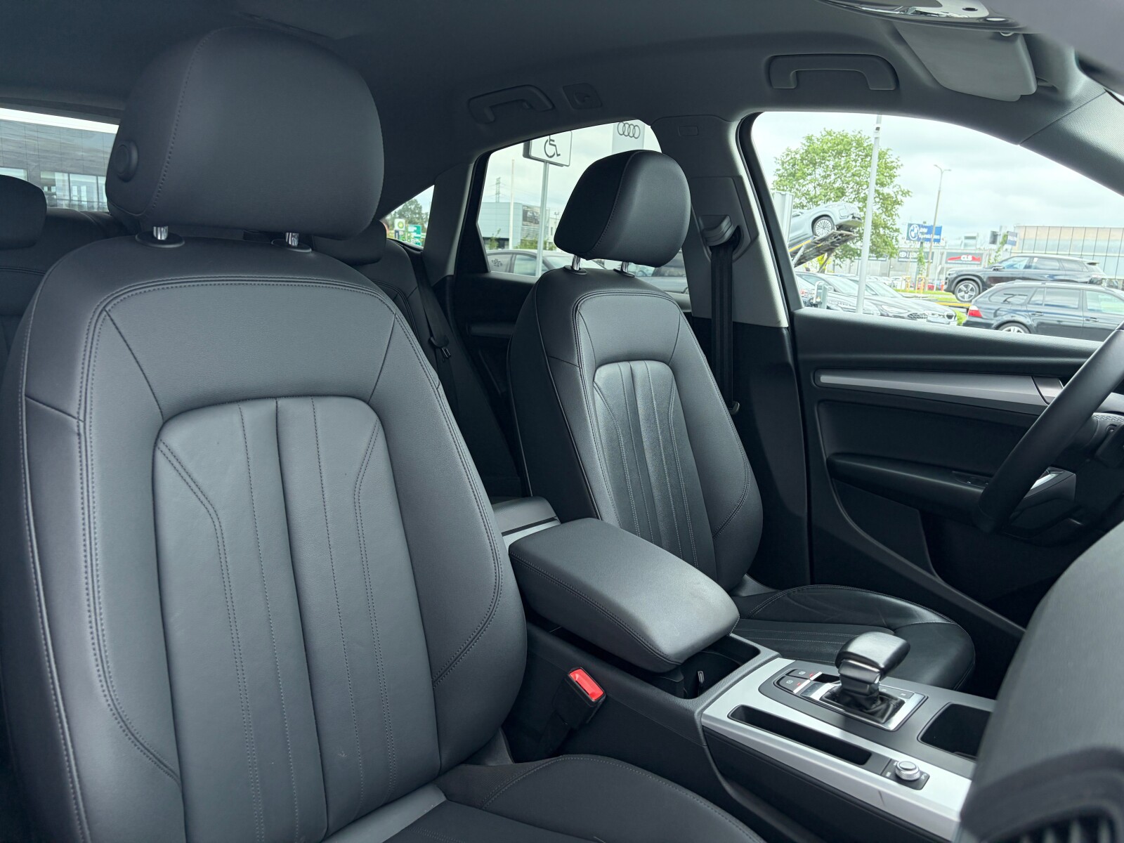 Audi Q5 Sportback TFSI e - zdjęcie 22