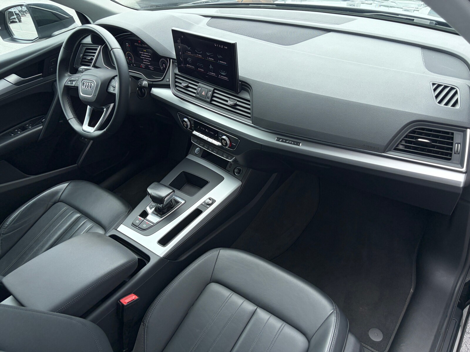 Audi Q5 Sportback TFSI e - zdjęcie 21