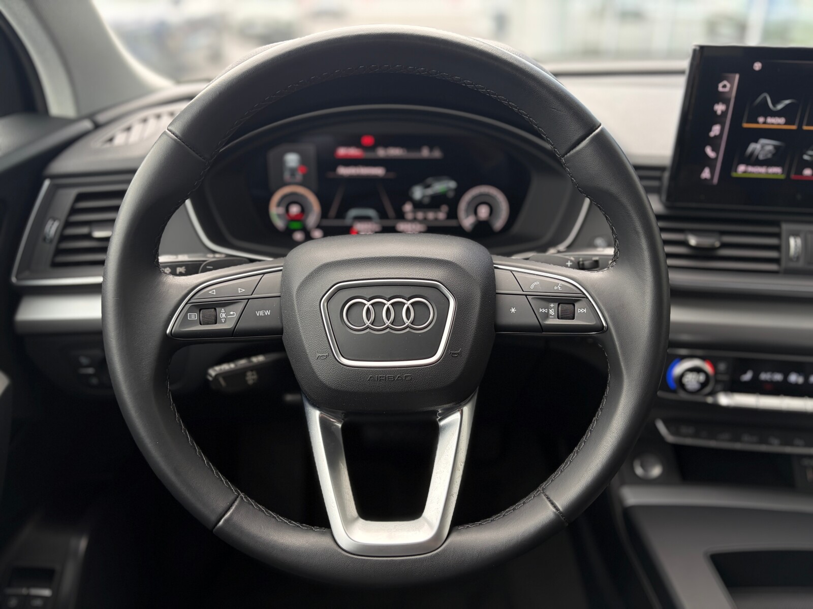 Audi Q5 Sportback TFSI e - zdjęcie 14