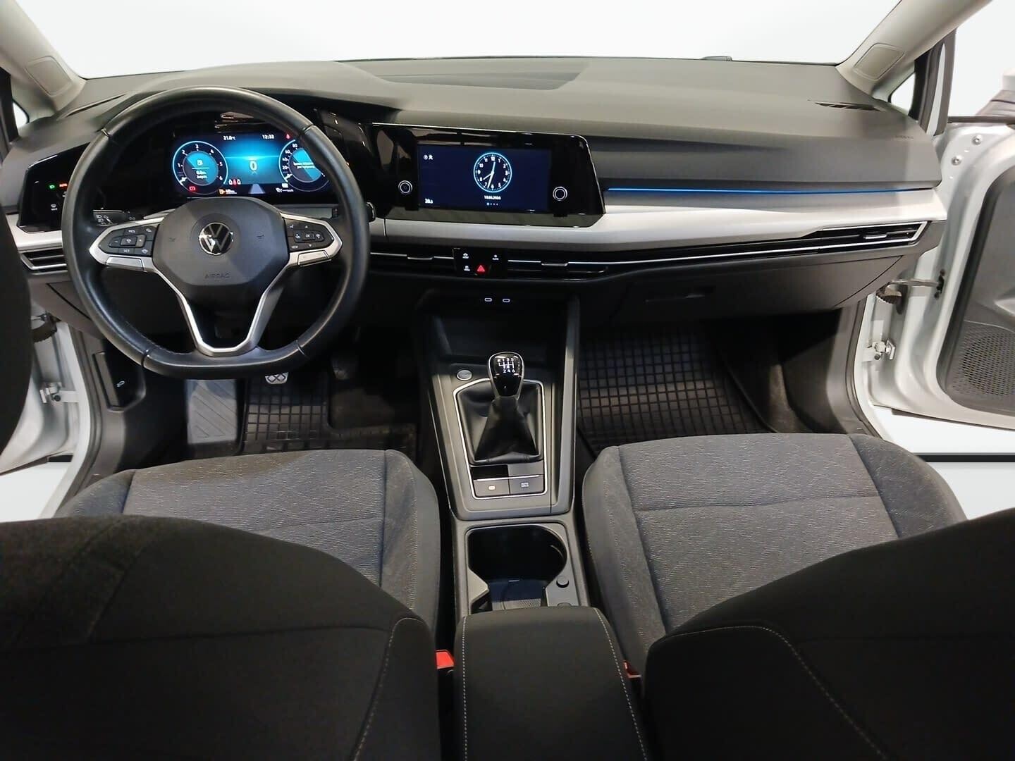 Volkswagen Golf - zdjęcie 11