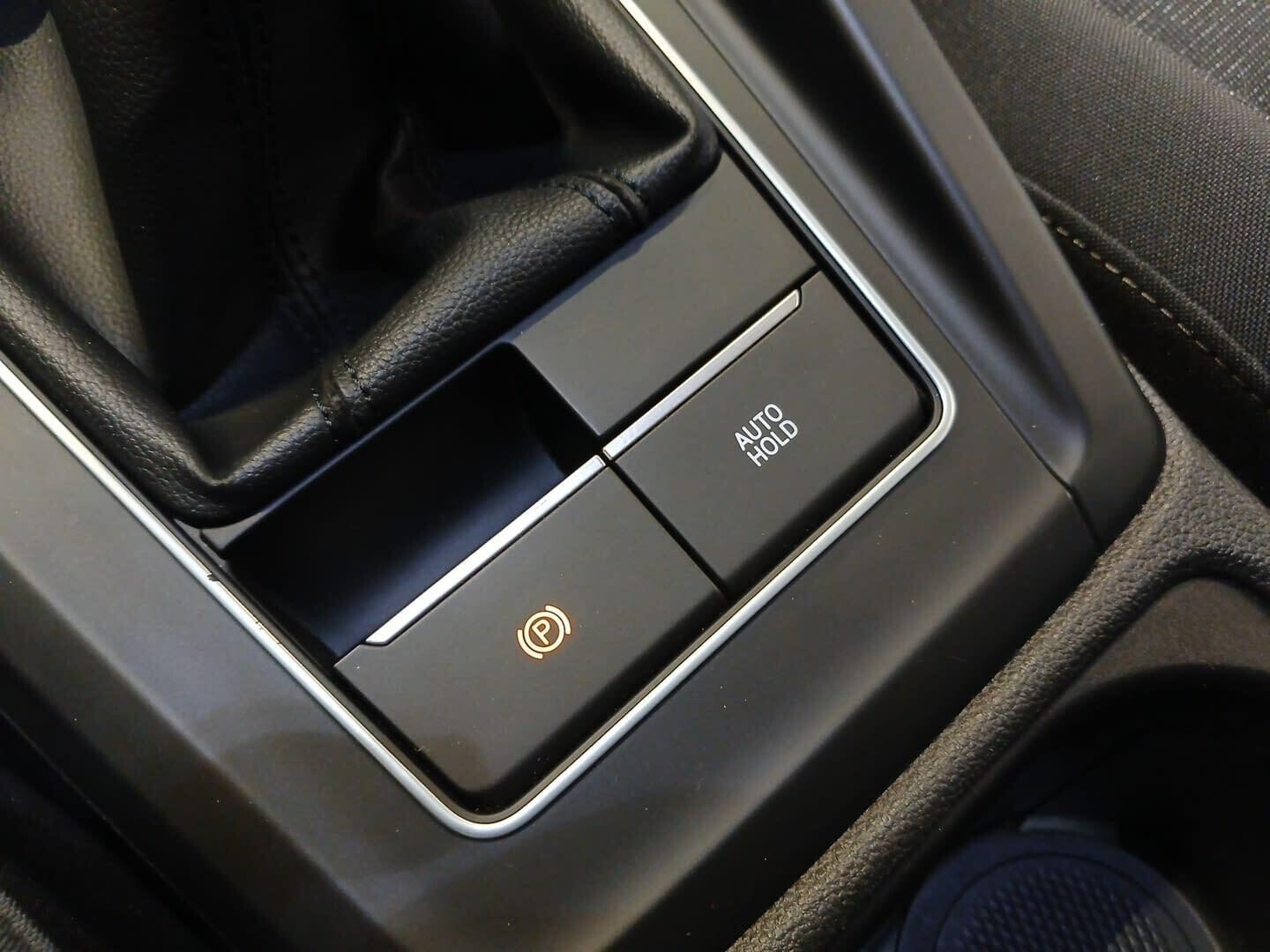 Volkswagen Golf - zdjęcie 14