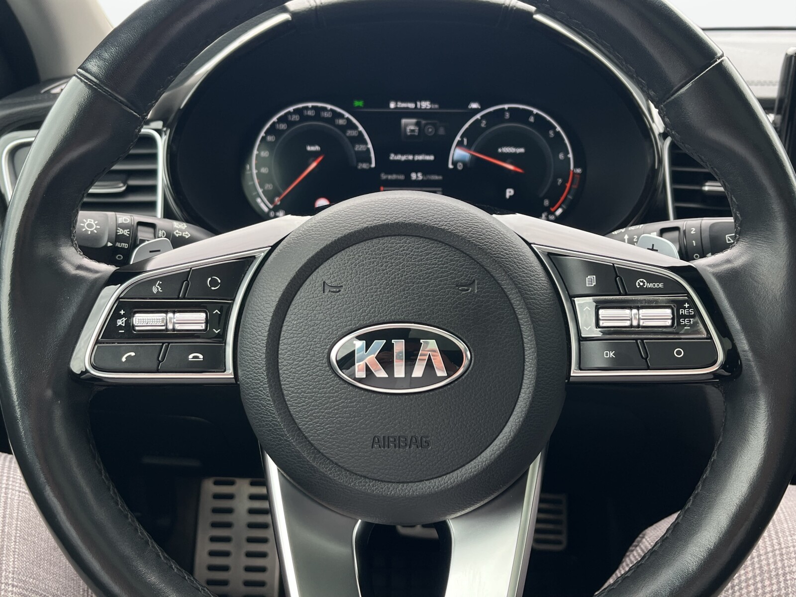Kia XCeed - zdjęcie 20