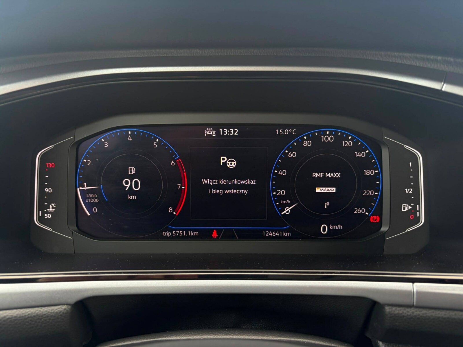 Volkswagen T-Roc - zdjęcie 10