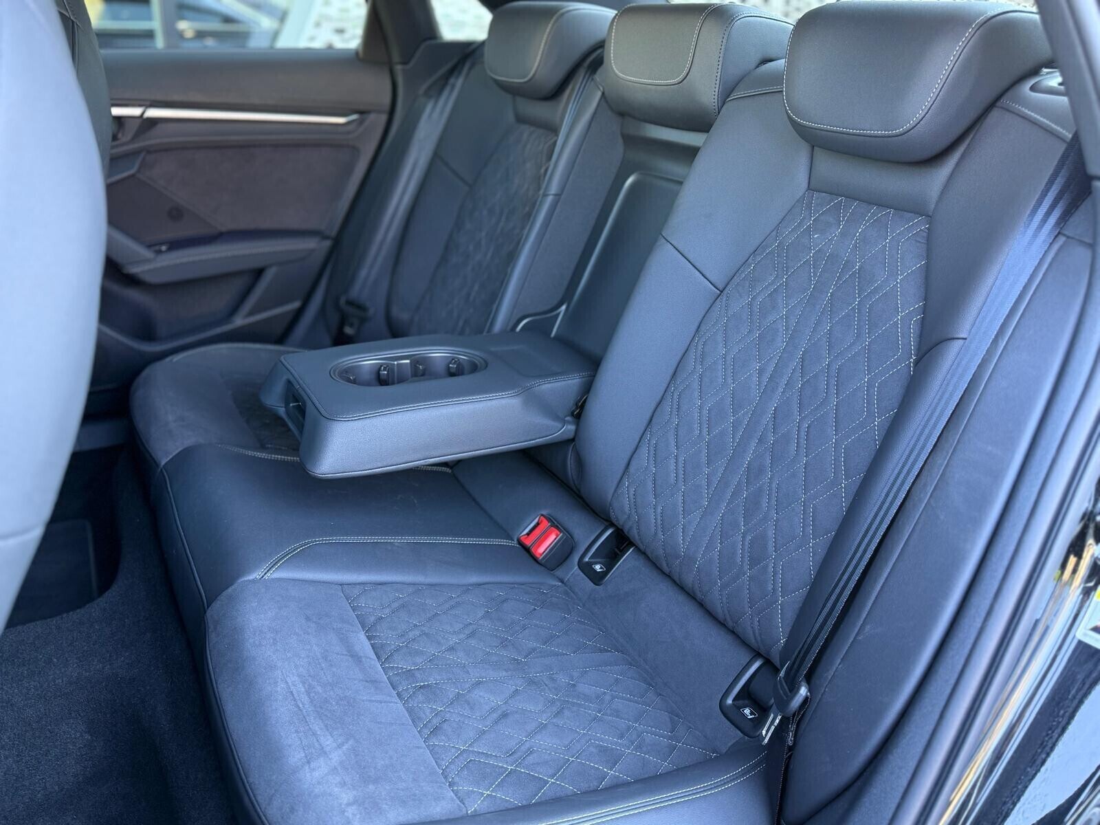 Audi S3 Limousine - zdjęcie 34