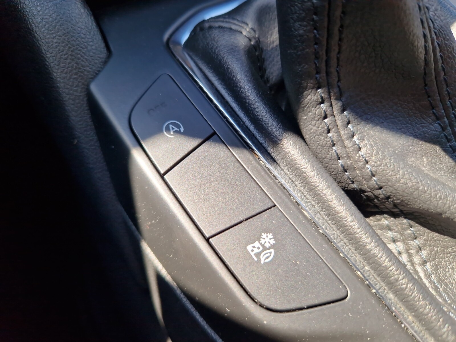 Ford Kuga - zdjęcie 15