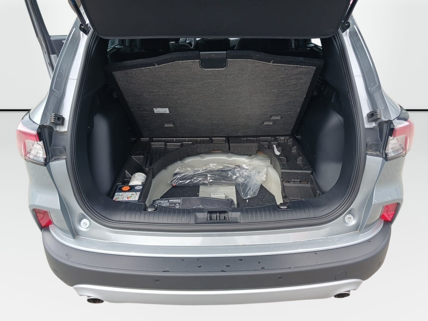 Ford Kuga - zdjęcie 21