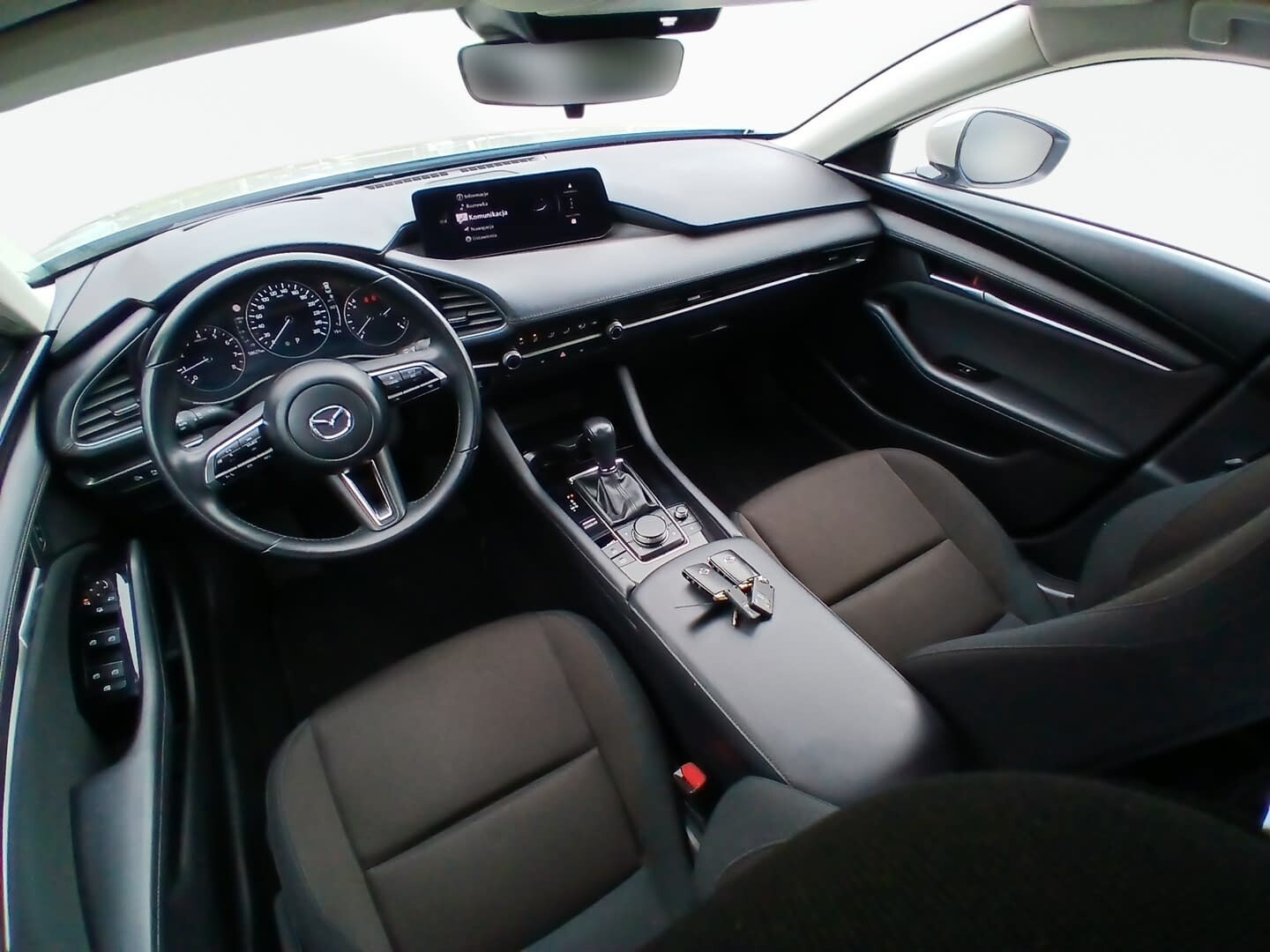 Mazda 3 - zdjęcie 9