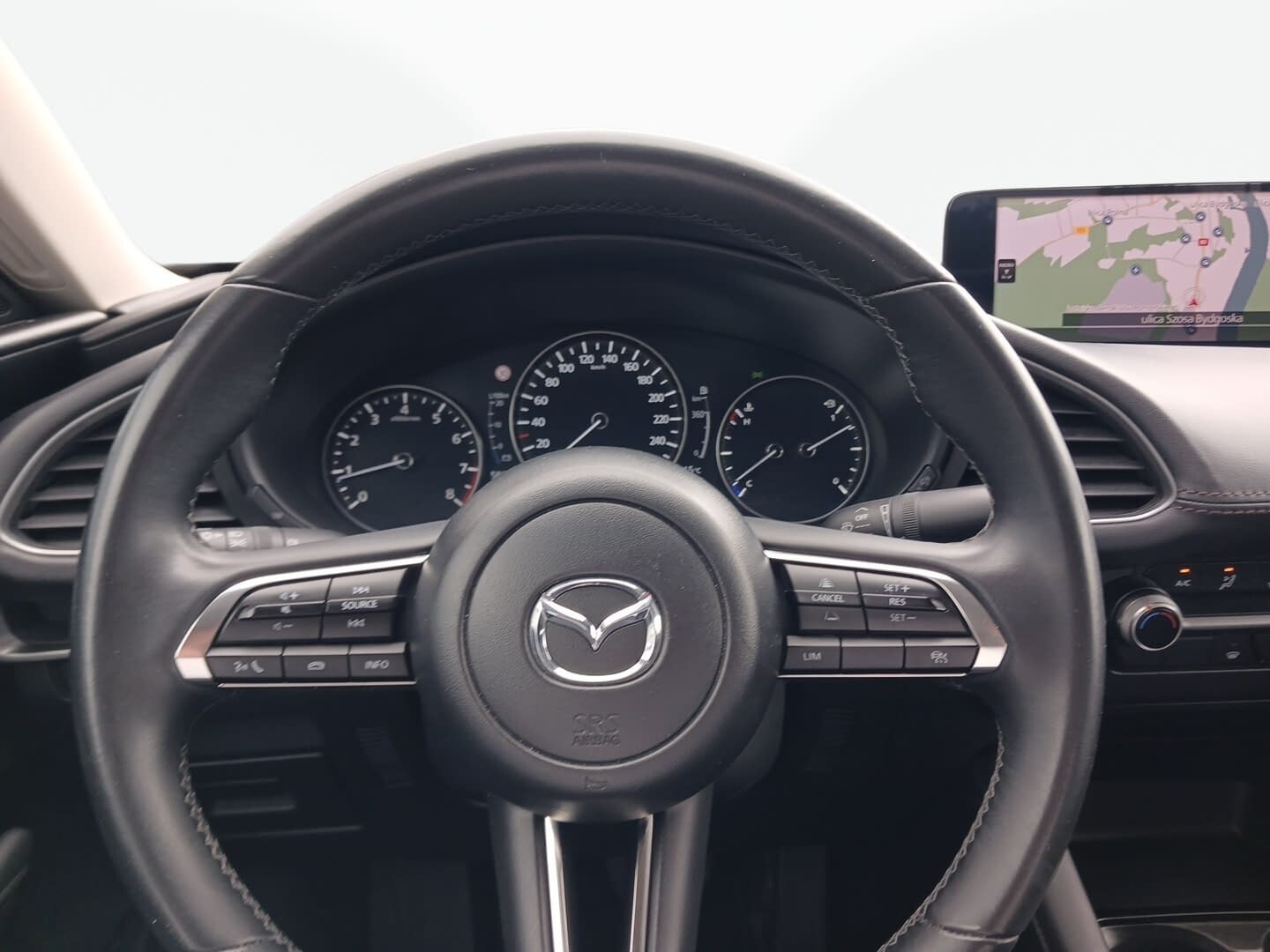 Mazda 3 - zdjęcie 14