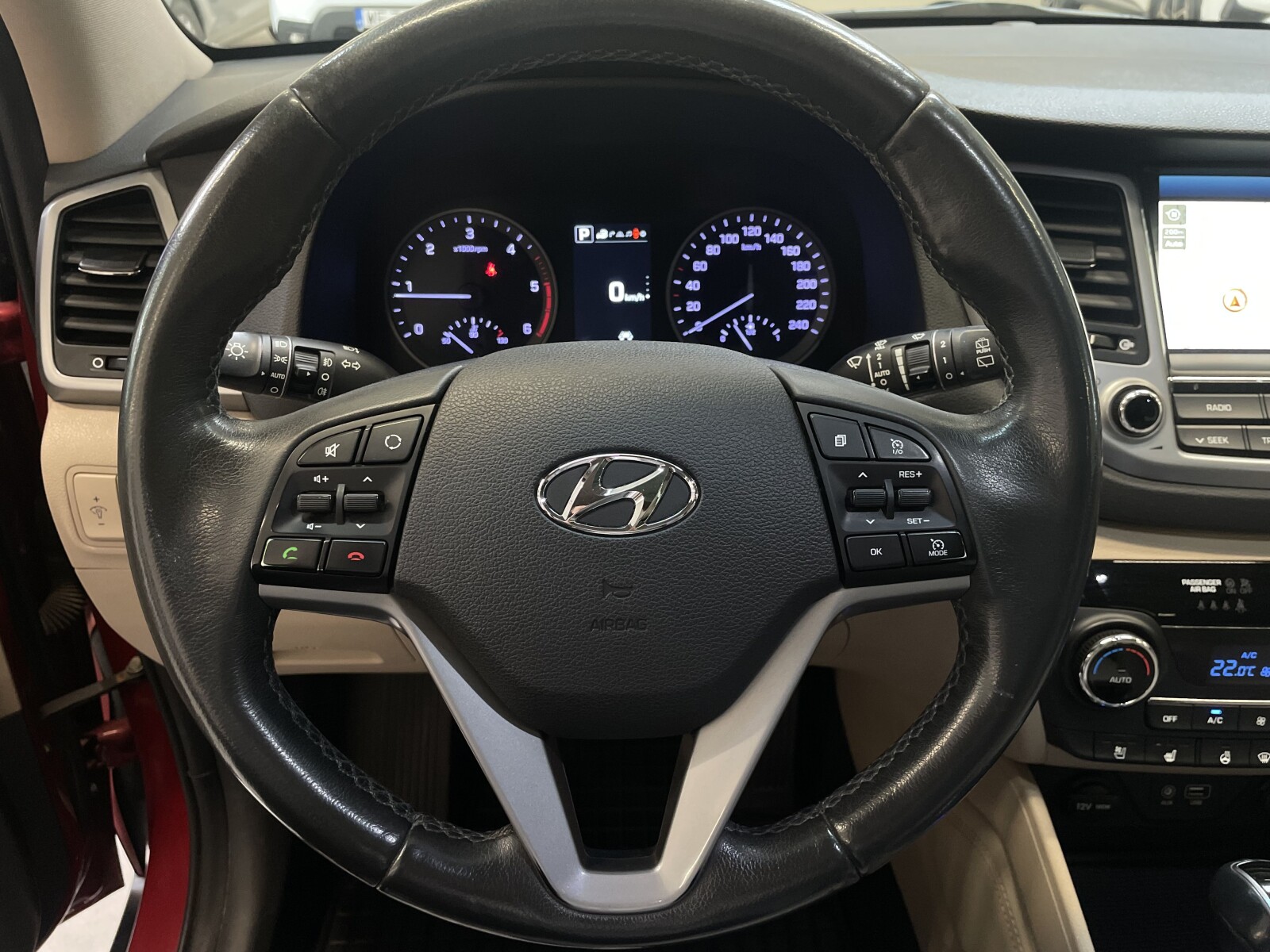 Hyundai Tucson - zdjęcie 23