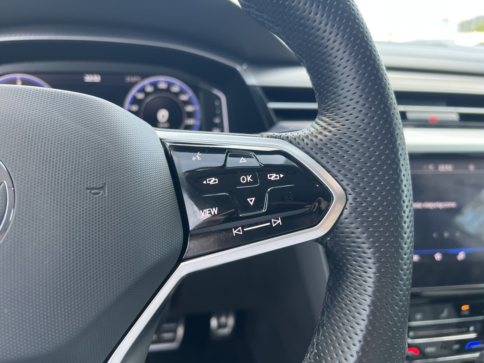 Volkswagen Arteon - zdjęcie 24