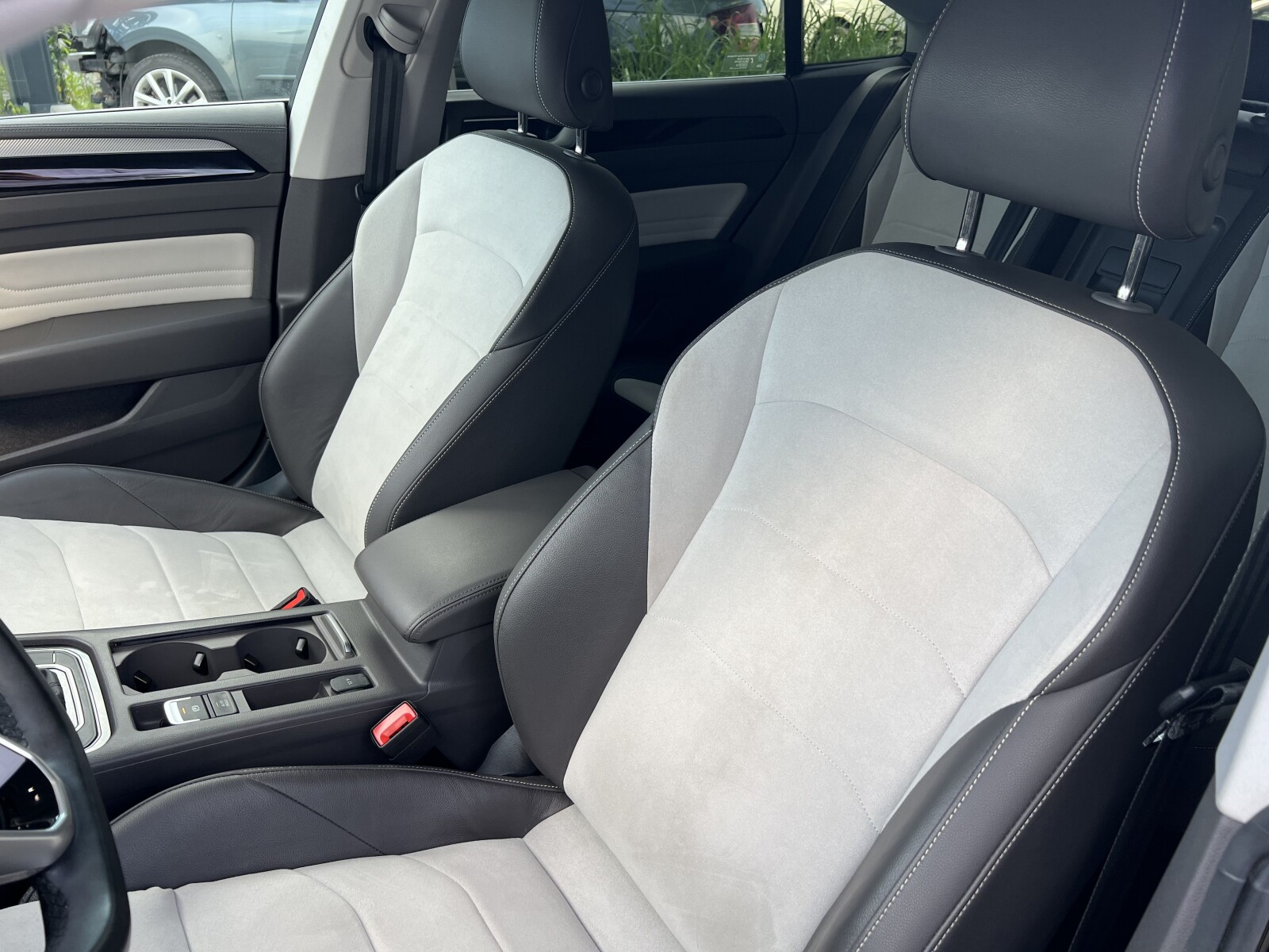 Volkswagen Arteon - zdjęcie 30